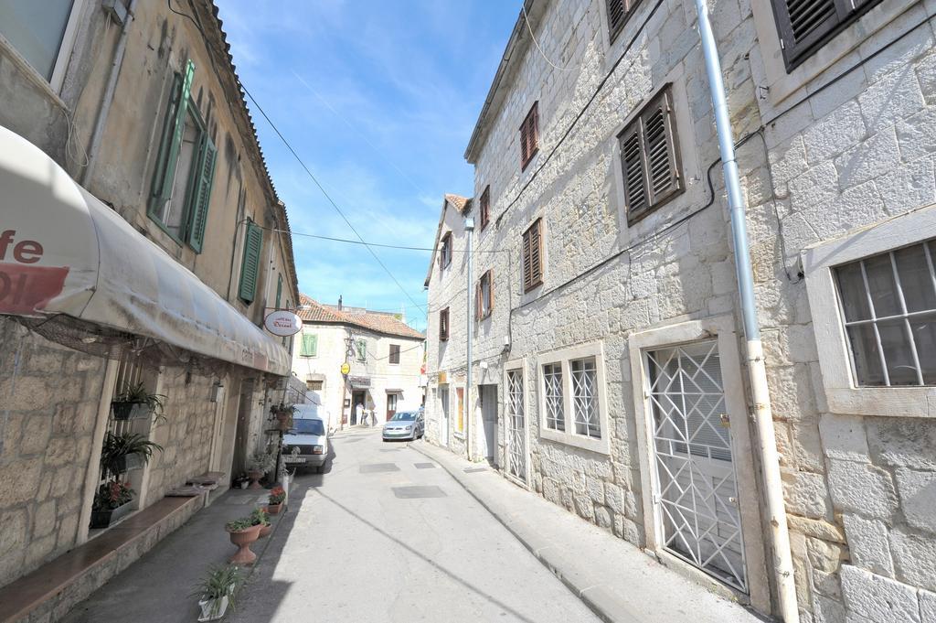 Gagi * Split